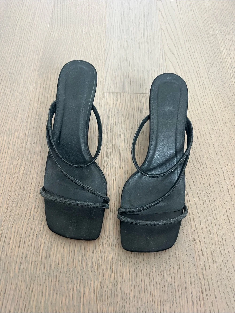 Billini Black Strappy Square-Toe Women's Sandals